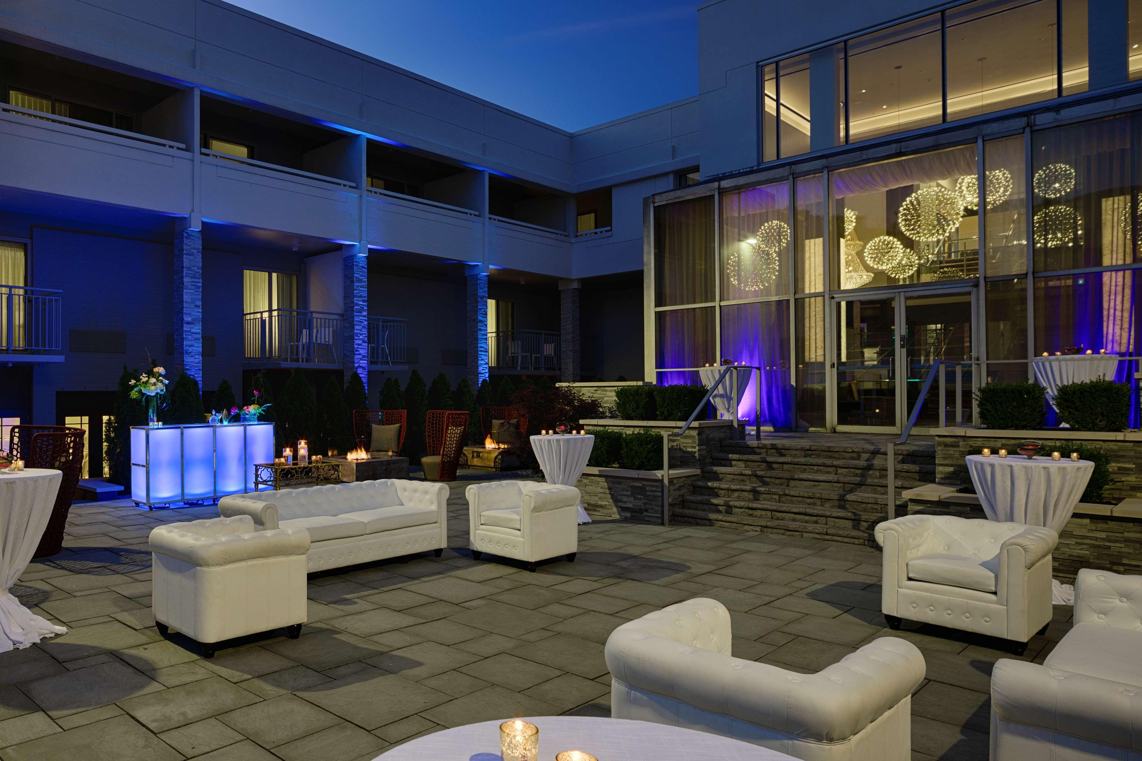 Hotel The Kingsley Bloomfield Hills - A Doubletree By Hilton Extérieur photo